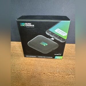 NIB Rush Charge 2400 mAh Android Emergency On The Go Power Bank Battery Charger